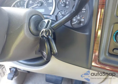 2004 Cadillac Escalade Standard из США, поврежденный, VIN 1GYEK63N64R147235